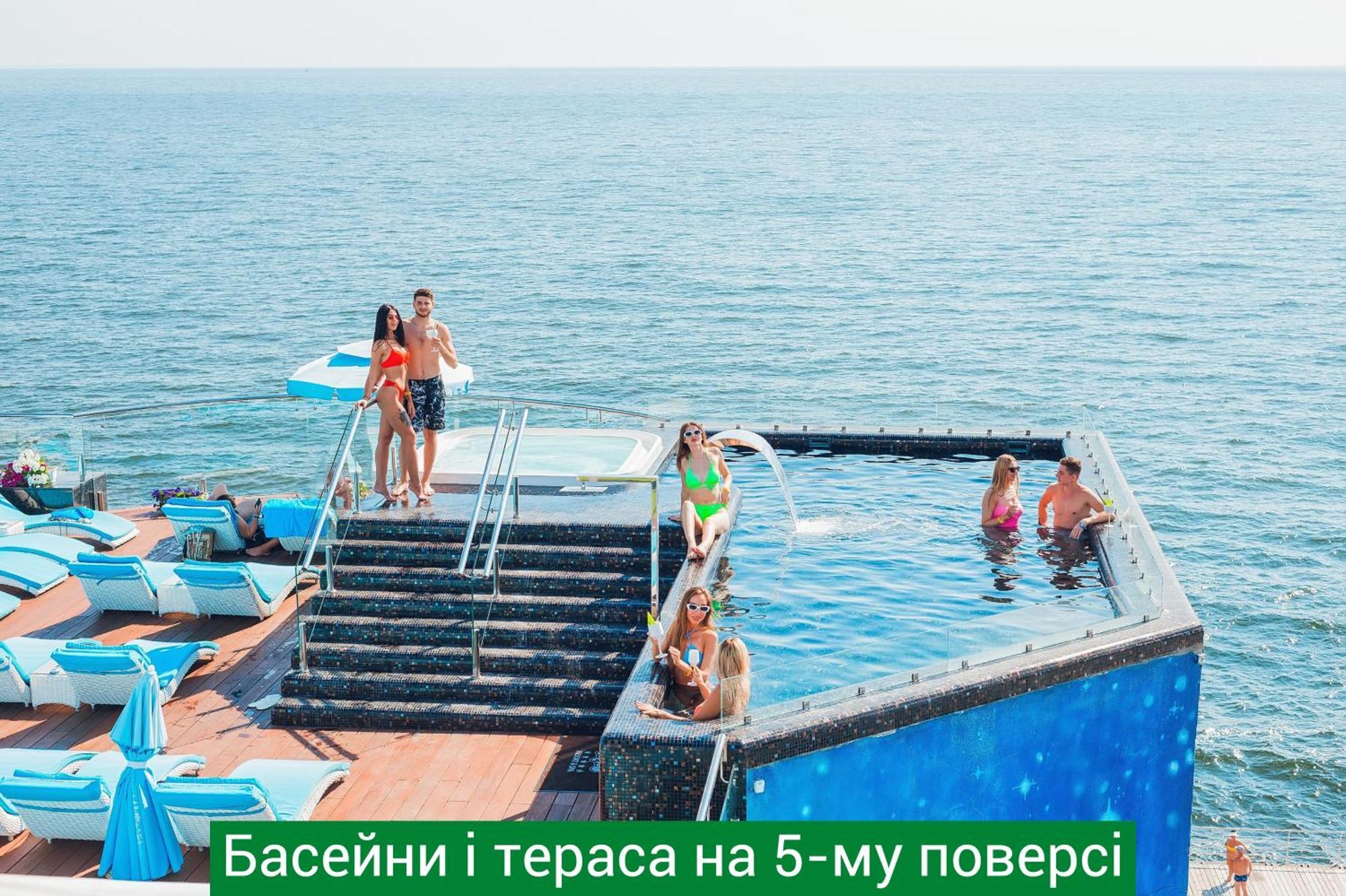 Nemo Hotel Resort & Spa Odessa Exterior foto Bathing and sunbathing on the 5-meter pier